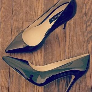 Heels from White House Black Market